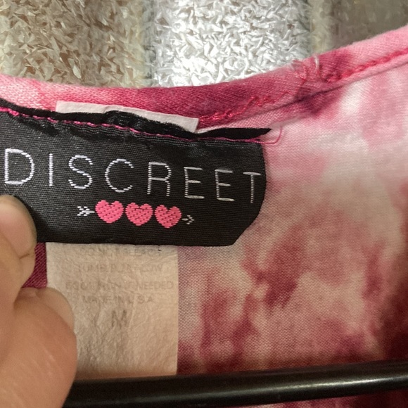 Discreet brand womens top size medium. Maroon color. Used in good condition. - Picture 3 of 3